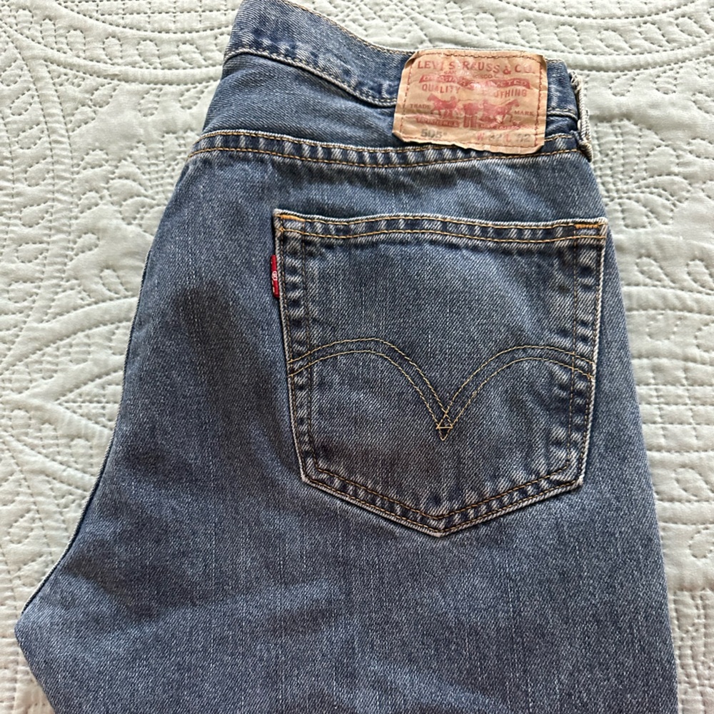 Levi jeans
